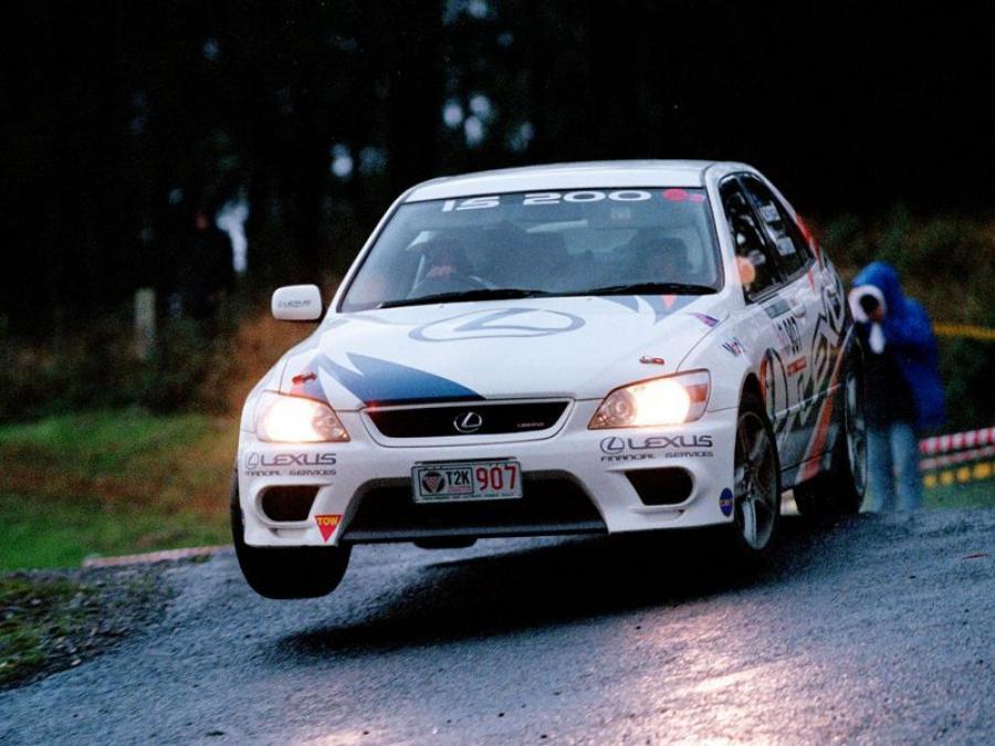  Lexus IS200 Race Car 1999 года  (фото 3 из 5)